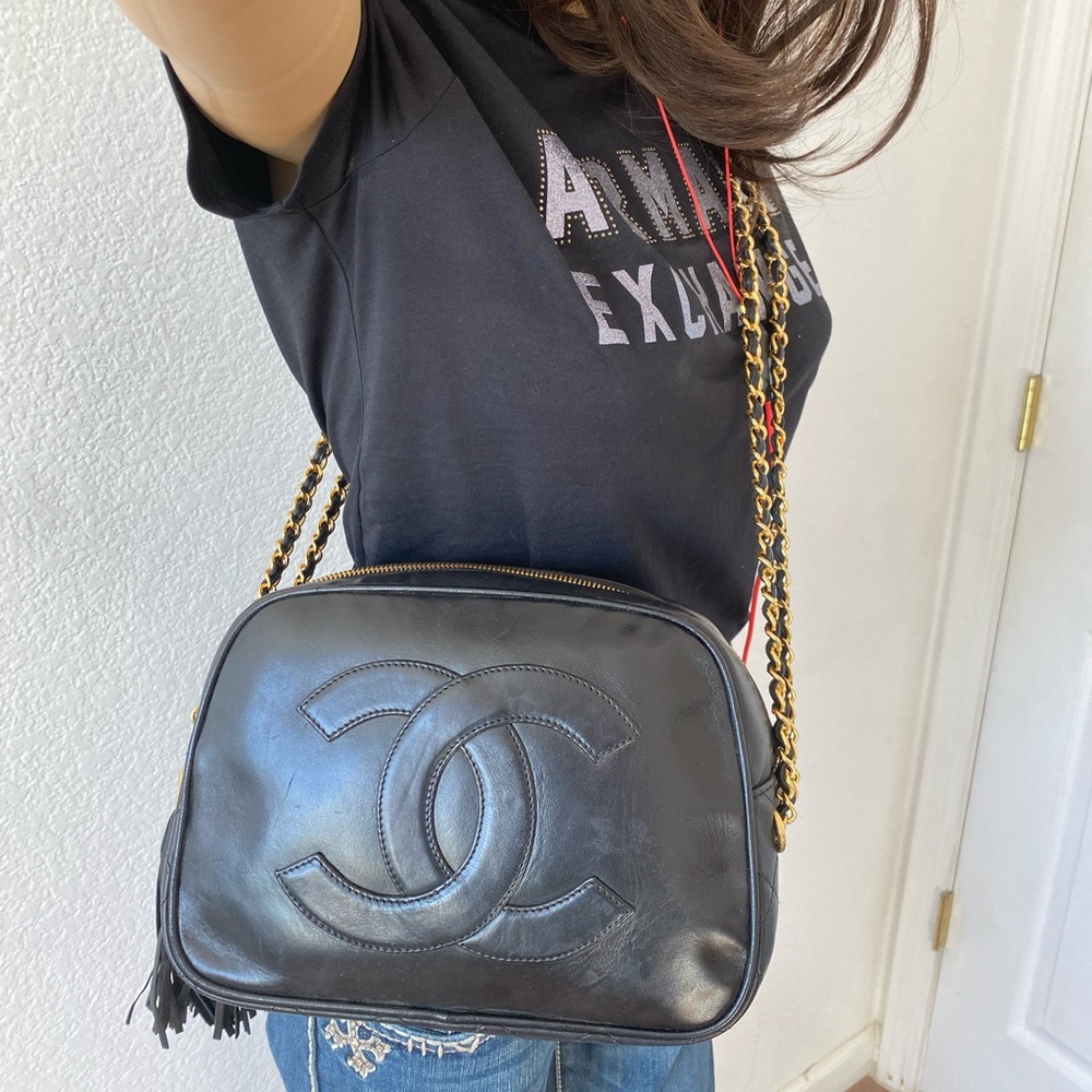 ๐ท๐ทCHANEL ๐ธ๐ธ Black Leather timeless Camera Bag GHW - Picture 9 of 17